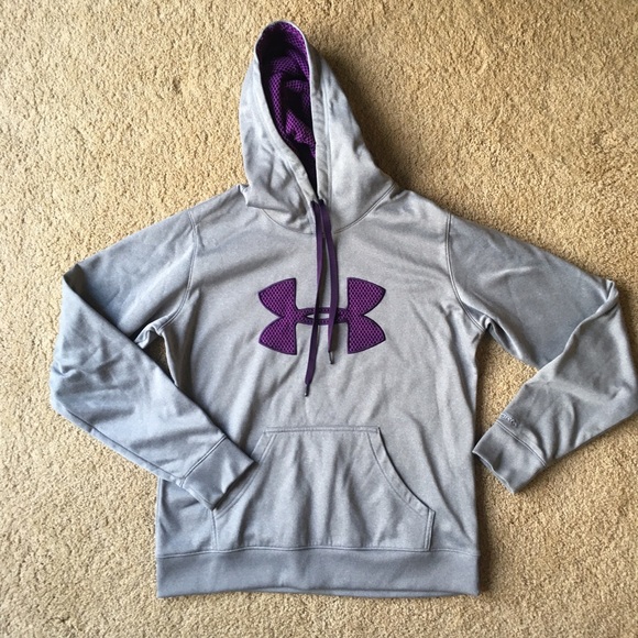 Under Armour Tops - Under armour sweatshirt
